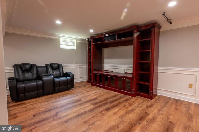 11928 APPLING VALLEY RD, Fairfax, VA 22030