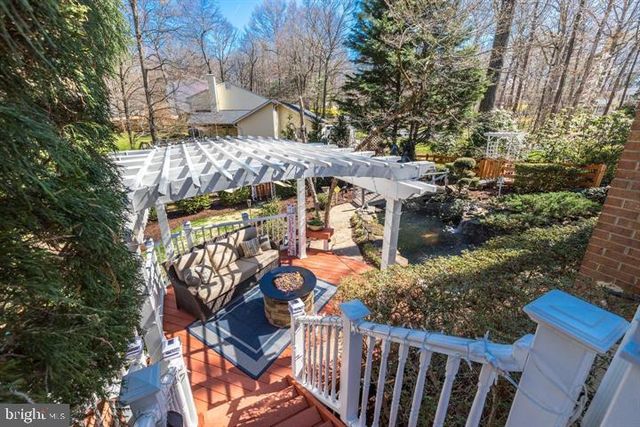 11928 APPLING VALLEY RD, Fairfax, VA 22030