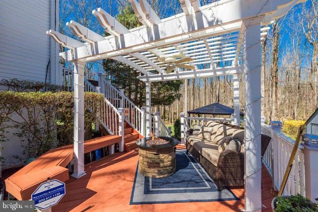 11928 APPLING VALLEY RD, Fairfax, VA 22030