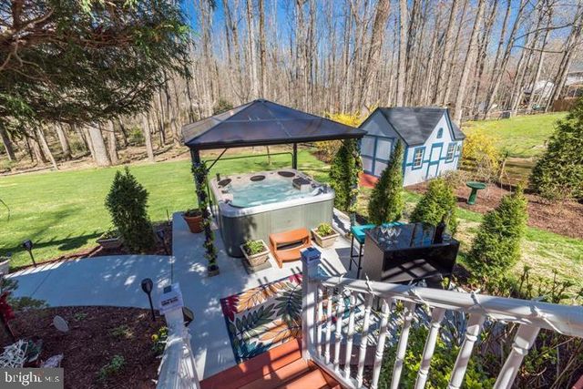 11928 APPLING VALLEY RD, Fairfax, VA 22030