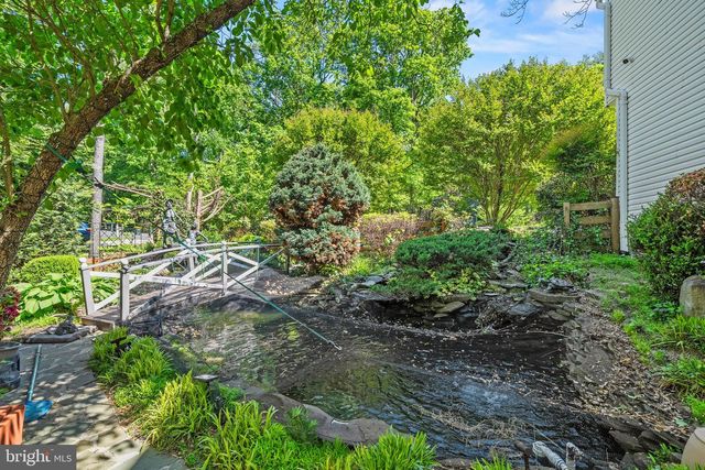 11928 APPLING VALLEY RD, Fairfax, VA 22030