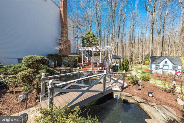 11928 APPLING VALLEY RD, Fairfax, VA 22030