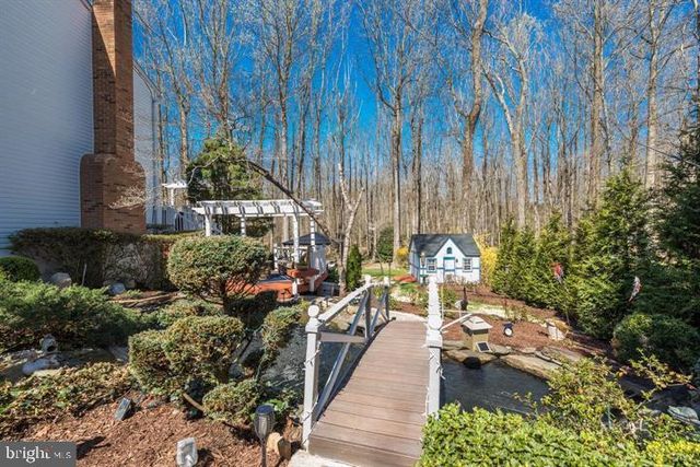 11928 APPLING VALLEY RD, Fairfax, VA 22030