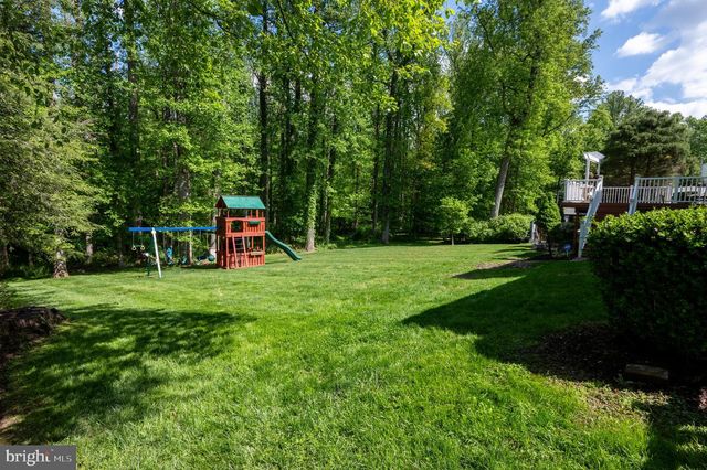 11928 APPLING VALLEY RD, Fairfax, VA 22030