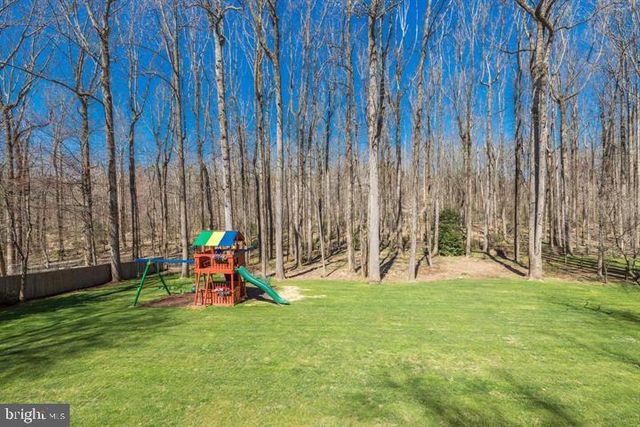 11928 APPLING VALLEY RD, Fairfax, VA 22030