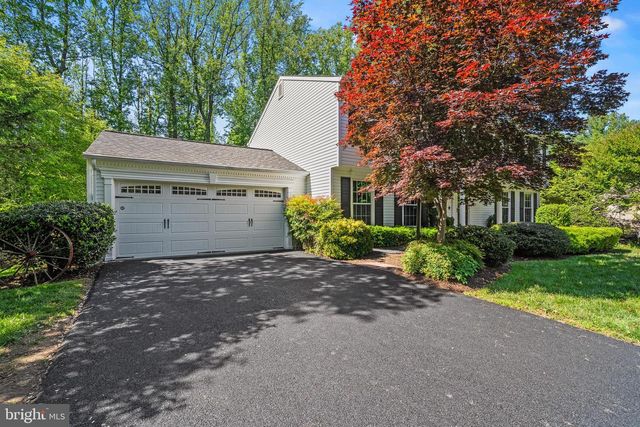11928 APPLING VALLEY RD, Fairfax, VA 22030