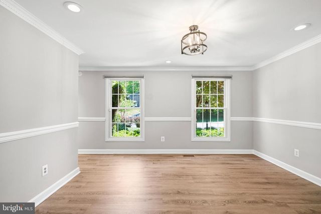 11928 APPLING VALLEY RD, Fairfax, VA 22030