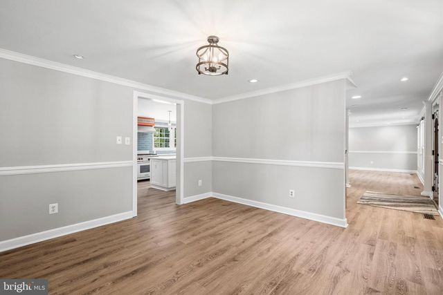 11928 APPLING VALLEY RD, Fairfax, VA 22030