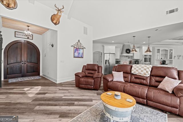 656 Paynes Lake Road, Carrollton, GA 30116