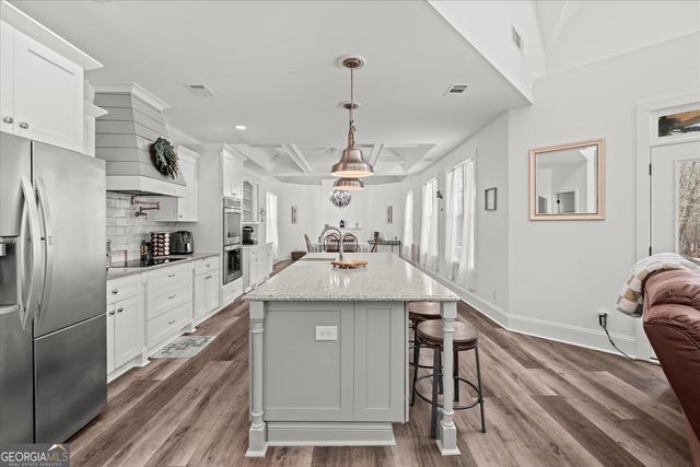 656 Paynes Lake Road, Carrollton, GA 30116