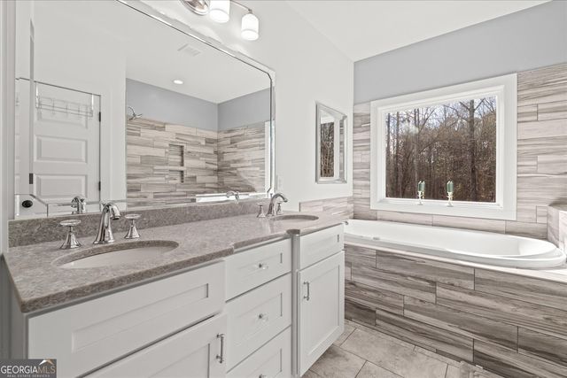 656 Paynes Lake Road, Carrollton, GA 30116