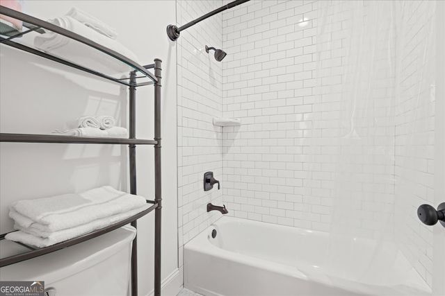 656 Paynes Lake Road, Carrollton, GA 30116