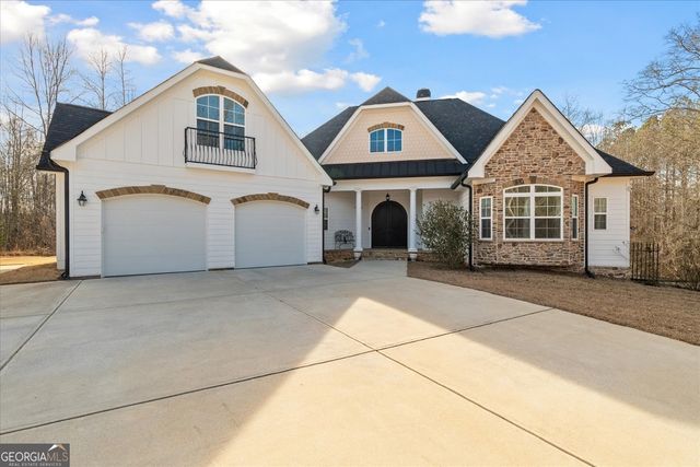 656 Paynes Lake Road, Carrollton, GA 30116