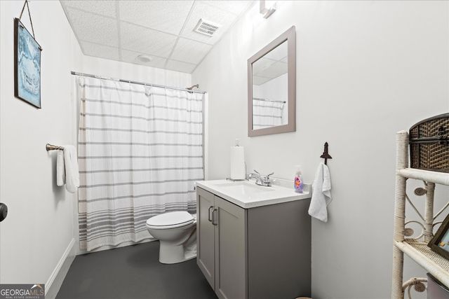 656 Paynes Lake Road, Carrollton, GA 30116