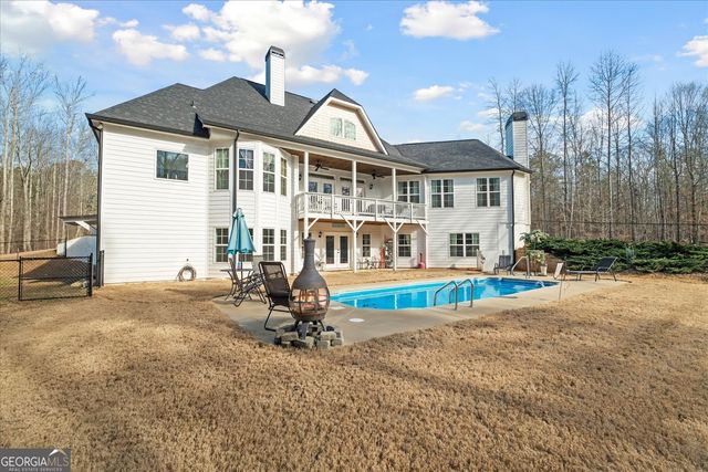 656 Paynes Lake Road, Carrollton, GA 30116