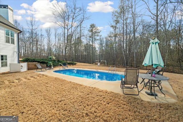 656 Paynes Lake Road, Carrollton, GA 30116