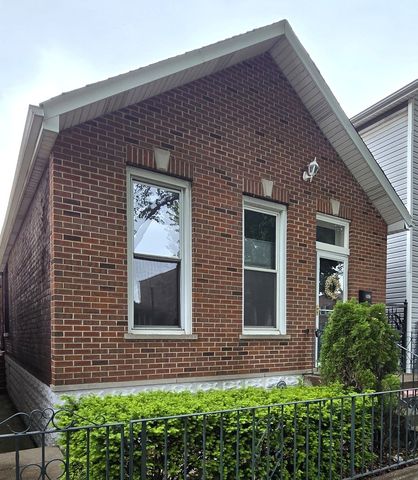3708 S Emerald Avenue, Chicago, IL 60609