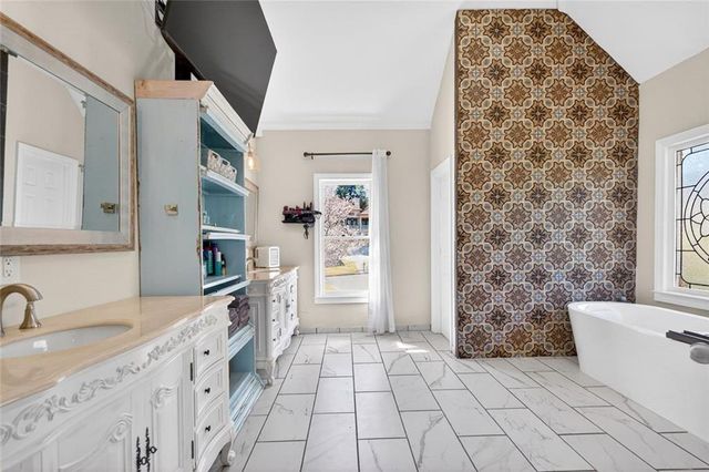 1026 Quaker Ridge Way, Johns Creek, GA 30097