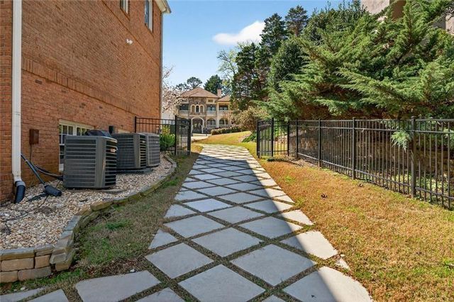 1026 Quaker Ridge Way, Johns Creek, GA 30097