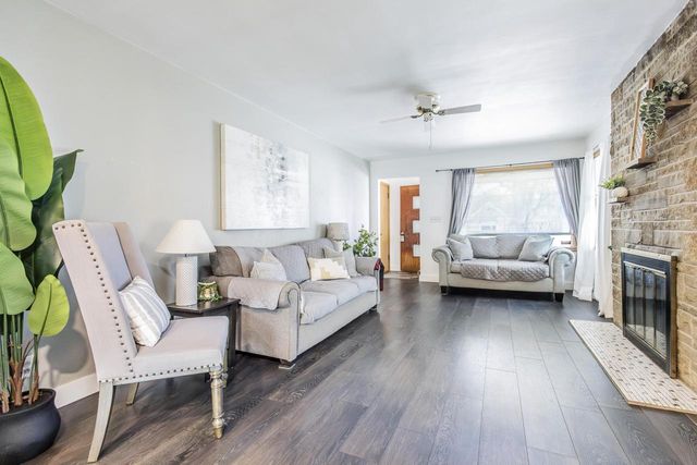 755 N 112th STREET, Wauwatosa, WI 53226