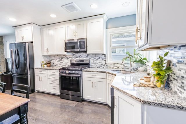 755 N 112th STREET, Wauwatosa, WI 53226