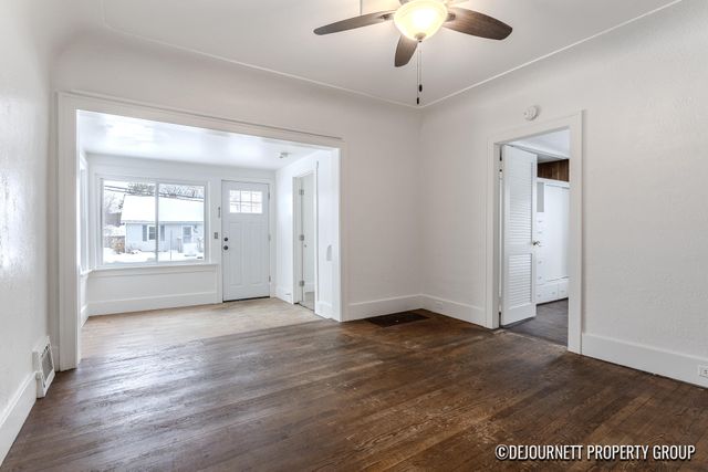 710 Verhoeks Street, Grand Haven, MI 49417