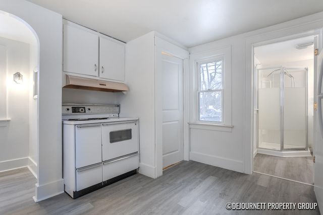 710 Verhoeks Street, Grand Haven, MI 49417