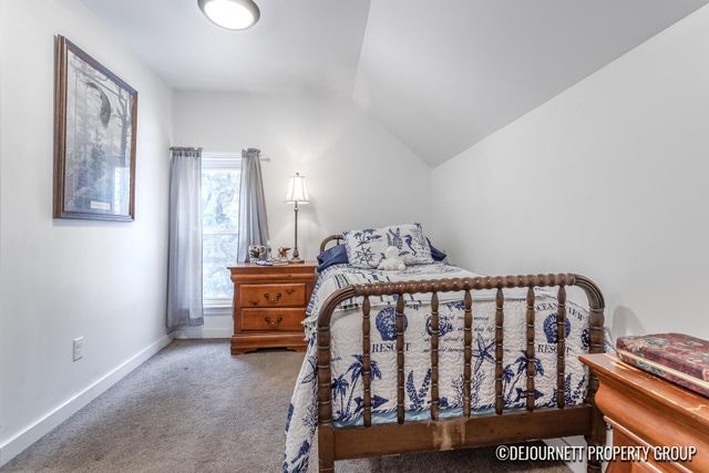 710 Verhoeks Street, Grand Haven, MI 49417