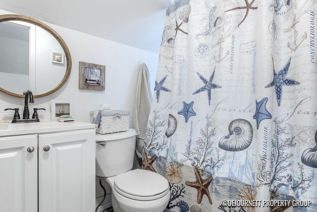 710 Verhoeks Street, Grand Haven, MI 49417