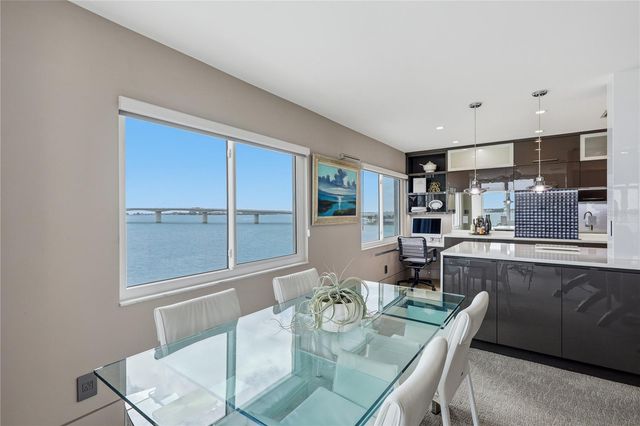 350 GOLDEN GATE POINT 51, Sarasota, FL 34236