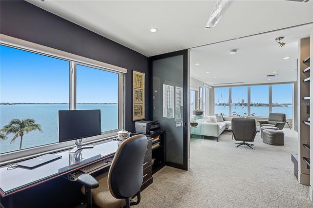 350 GOLDEN GATE POINT 51, Sarasota, FL 34236