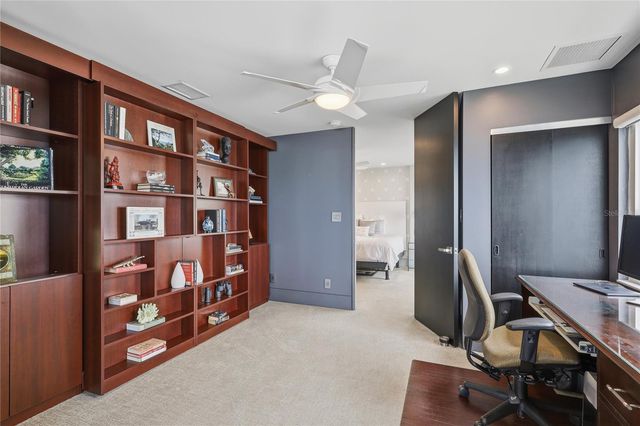 350 GOLDEN GATE POINT 51, Sarasota, FL 34236