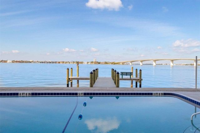 350 GOLDEN GATE POINT 51, Sarasota, FL 34236