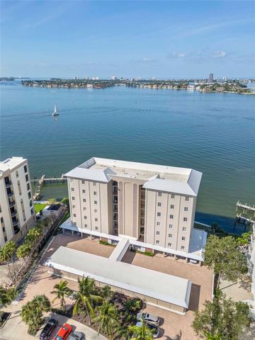 350 GOLDEN GATE POINT 51, Sarasota, FL 34236