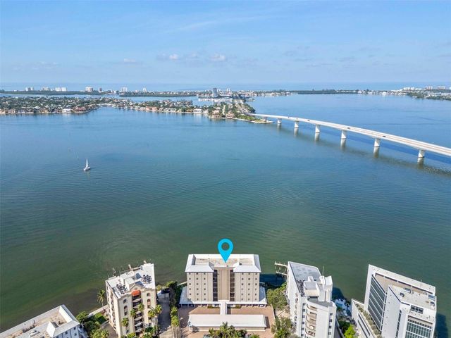350 GOLDEN GATE POINT 51, Sarasota, FL 34236
