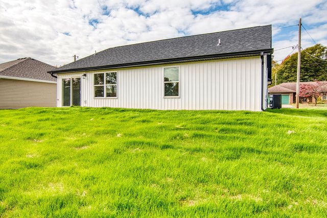 518 S Troy Avenue, Springfield, MO 65802