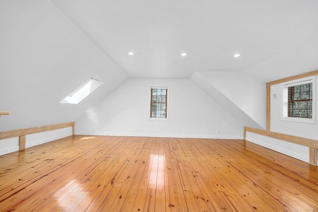 134 School St, Barnstable, MA 02635