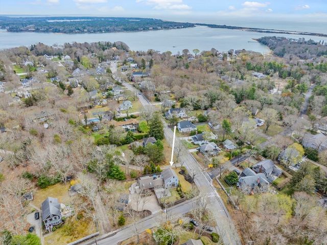 134 School St, Barnstable, MA 02635