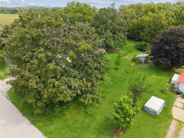 415 Jefferson Street, Carlisle, IA 50047