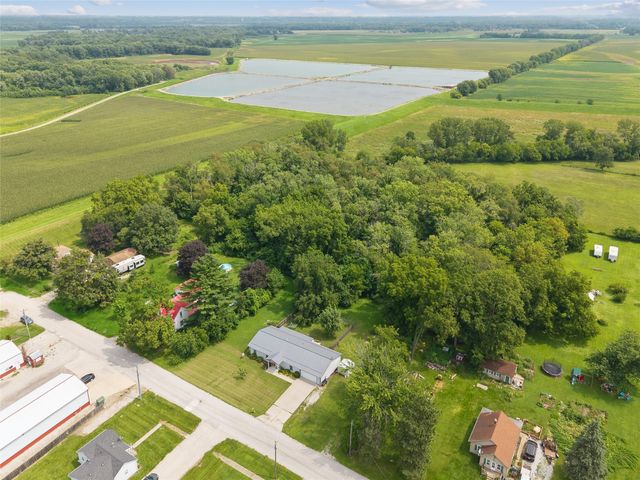 415 Jefferson Street, Carlisle, IA 50047