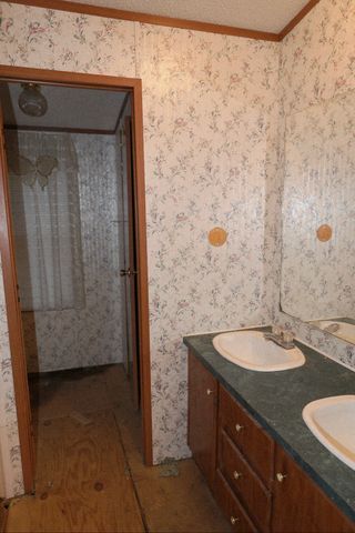 1050 Macon Wall Rd, Ashland City, TN 37015