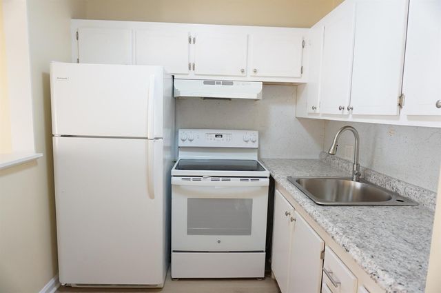 369 Sheffield O, West Palm Beach, FL 33417