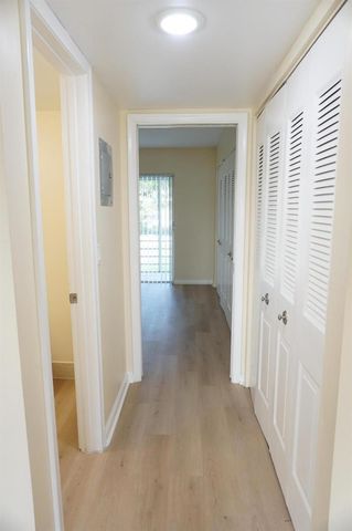369 Sheffield O, West Palm Beach, FL 33417