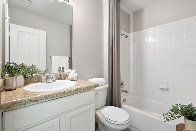 513 Melody Wind, New Braunfels, TX 78130