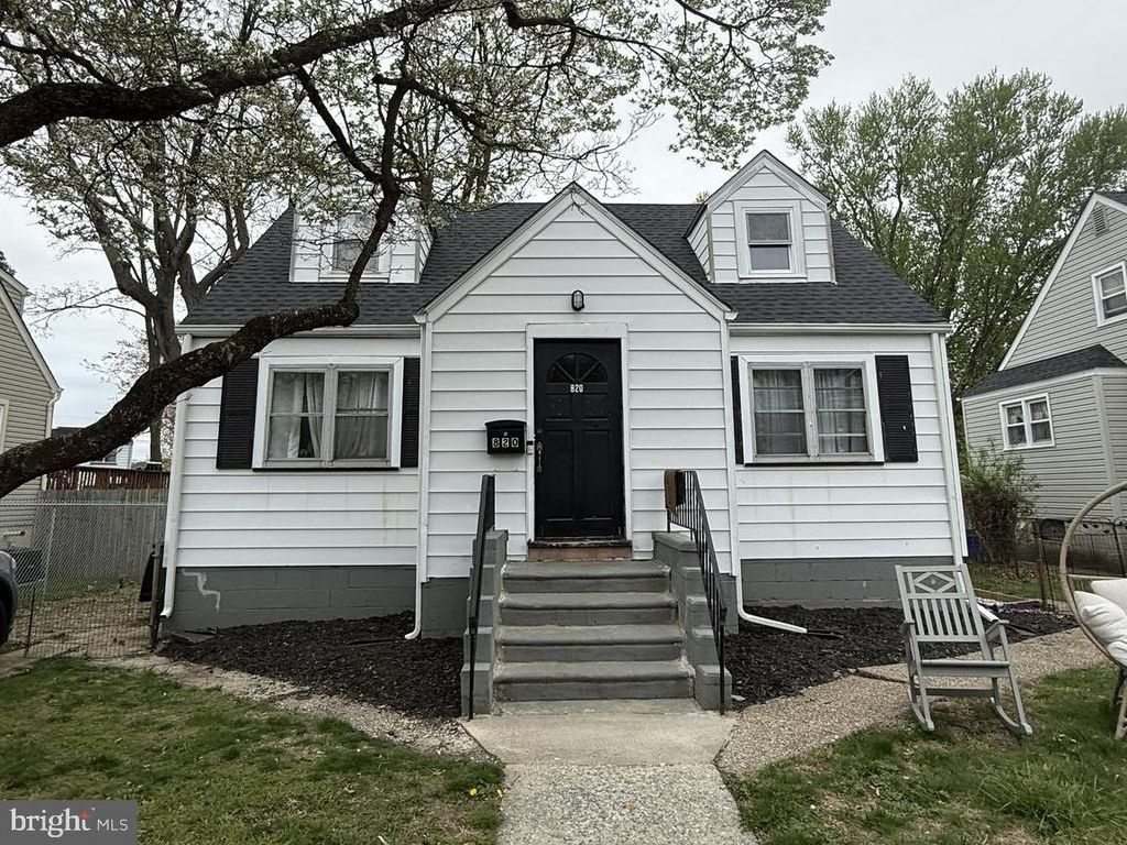 820 MARKET STREET, Mount Ephraim, NJ 08059