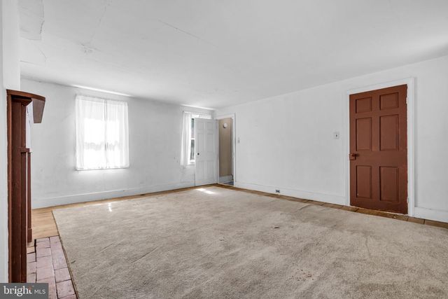 19 HIGH ST, Allentown, NJ 08501