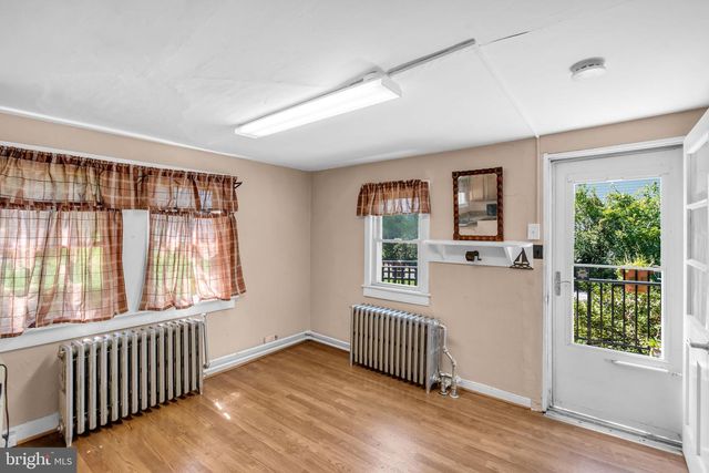 19 HIGH ST, Allentown, NJ 08501