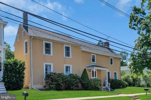 19 HIGH ST, Allentown, NJ 08501