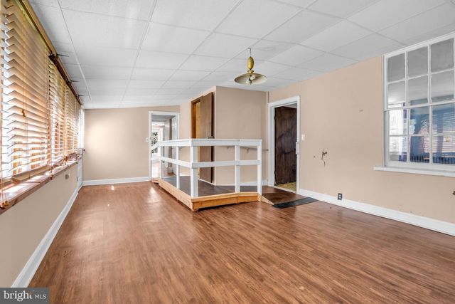 19 HIGH ST, Allentown, NJ 08501