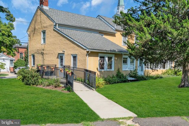 19 HIGH ST, Allentown, NJ 08501